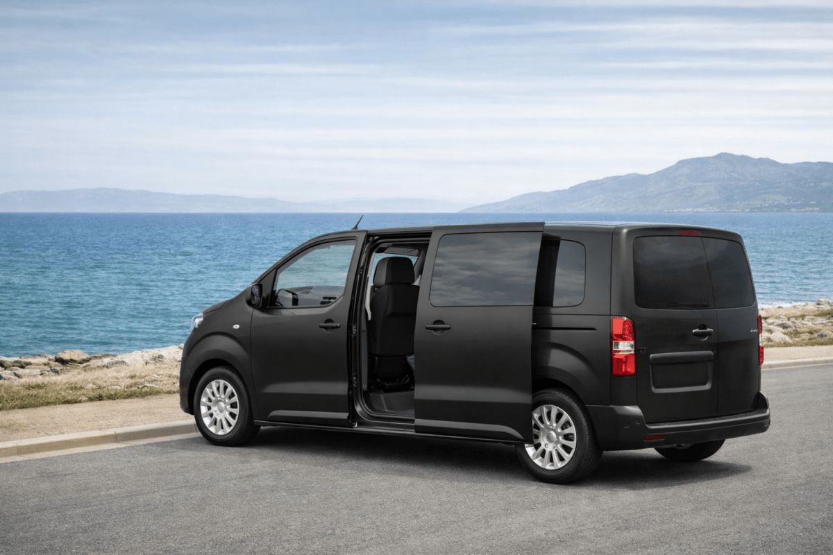 Toyota Proace Black (Electric)